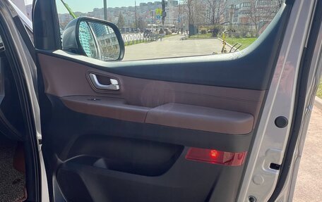 Hyundai Grand Starex Grand Starex I рестайлинг 2, 2020 год, 4 200 000 рублей, 9 фотография