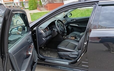 Toyota Camry, 2017 год, 2 230 000 рублей, 16 фотография