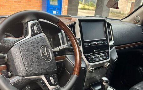 Toyota Land Cruiser 200, 2016 год, 6 500 000 рублей, 11 фотография