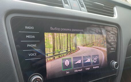 Skoda Octavia, 2018 год, 1 900 000 рублей, 13 фотография