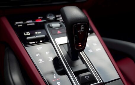 Porsche Cayenne III, 2022 год, 17 250 000 рублей, 12 фотография