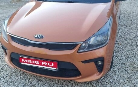 KIA Rio IV, 2017 год, 1 100 000 рублей, 2 фотография