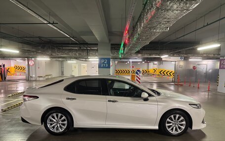 Toyota Camry, 2018 год, 2 690 000 рублей, 7 фотография
