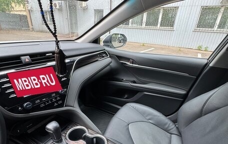 Toyota Camry, 2018 год, 2 690 000 рублей, 17 фотография
