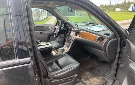 Cadillac Escalade III, 2013 год, 2 149 000 рублей, 13 фотография