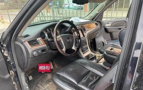 Cadillac Escalade III, 2013 год, 2 149 000 рублей, 8 фотография