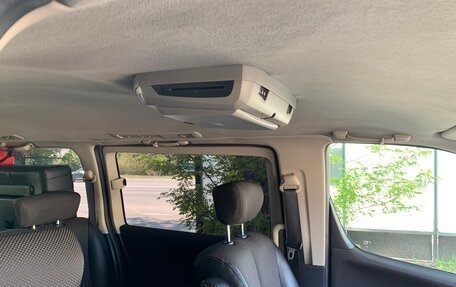 Nissan Elgrand III, 2006 год, 1 200 000 рублей, 17 фотография