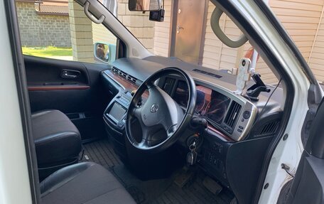 Nissan Elgrand III, 2006 год, 1 200 000 рублей, 10 фотография