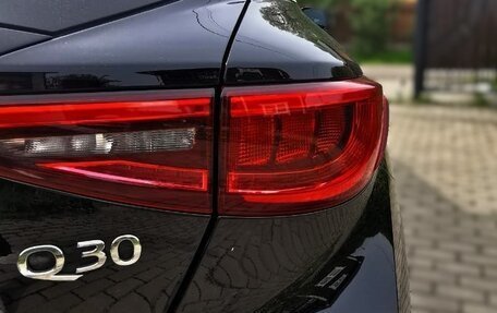 Infiniti Q30, 2016 год, 1 700 000 рублей, 11 фотография