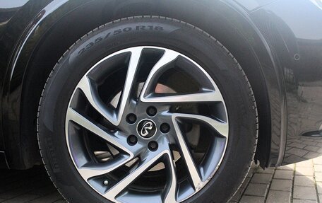 Infiniti Q30, 2016 год, 1 700 000 рублей, 13 фотография