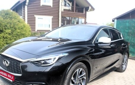 Infiniti Q30, 2016 год, 1 700 000 рублей, 4 фотография