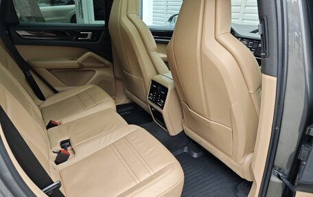 Porsche Cayenne III, 2021 год, 10 990 000 рублей, 18 фотография