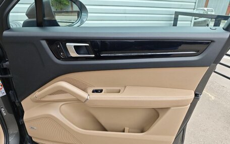 Porsche Cayenne III, 2021 год, 10 990 000 рублей, 27 фотография