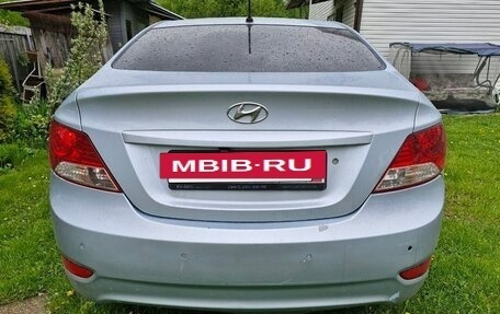 Hyundai Solaris II рестайлинг, 2011 год, 850 000 рублей, 5 фотография