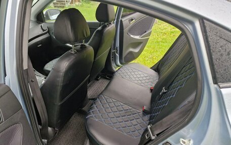Hyundai Solaris II рестайлинг, 2011 год, 850 000 рублей, 11 фотография