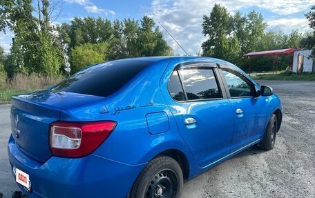 Renault Logan II, 2018 год, 650 000 рублей, 5 фотография