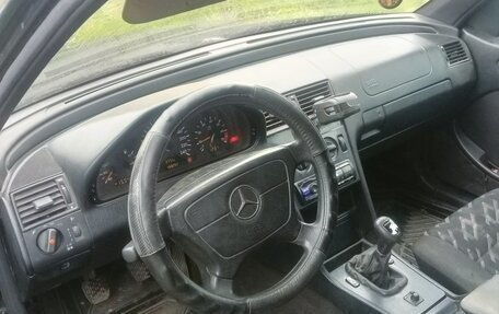 Mercedes-Benz C-Класс, 1998 год, 350 000 рублей, 5 фотография