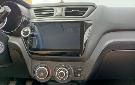 KIA Rio III рестайлинг, 2012 год, 700 000 рублей, 18 фотография