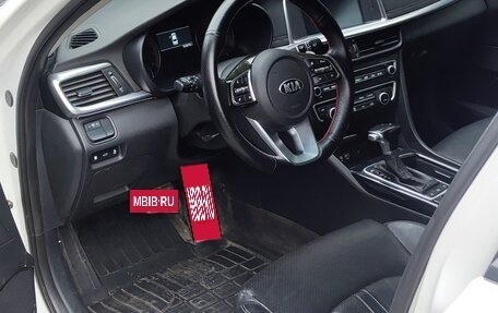 KIA Optima IV, 2018 год, 2 050 000 рублей, 8 фотография