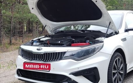 KIA Optima IV, 2018 год, 2 050 000 рублей, 10 фотография