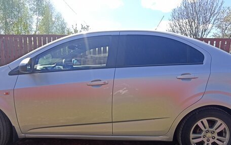 Chevrolet Aveo III, 2013 год, 700 000 рублей, 4 фотография