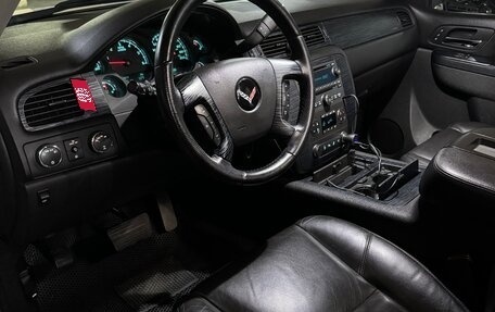 Chevrolet Tahoe III, 2012 год, 2 750 000 рублей, 1 фотография