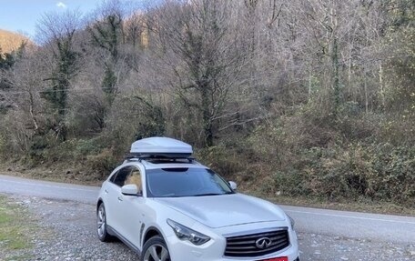 Infiniti FX II, 2011 год, 1 850 000 рублей, 1 фотография
