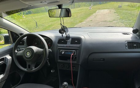 Volkswagen Polo VI (EU Market), 2013 год, 750 000 рублей, 1 фотография