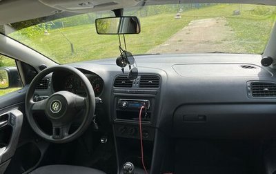 Volkswagen Polo VI (EU Market), 2013 год, 750 000 рублей, 1 фотография