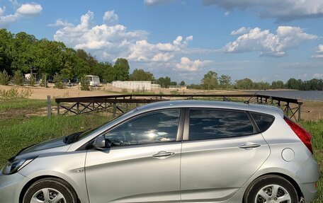 Hyundai Solaris II рестайлинг, 2012 год, 650 000 рублей, 4 фотография