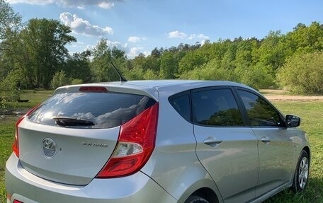 Hyundai Solaris II рестайлинг, 2012 год, 650 000 рублей, 7 фотография