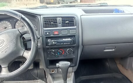 Nissan Almera, 1998 год, 250 000 рублей, 2 фотография
