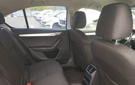Skoda Octavia, 2015 год, 1 387 000 рублей, 10 фотография