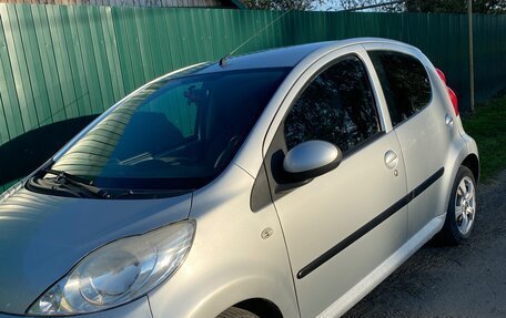Peugeot 107 I рестайлинг, 2007 год, 450 000 рублей, 2 фотография