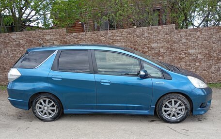 Honda Fit Shuttle I рестайлинг, 2012 год, 970 000 рублей, 2 фотография