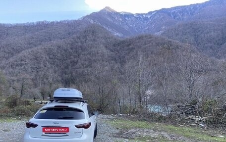 Infiniti FX II, 2011 год, 1 850 000 рублей, 2 фотография