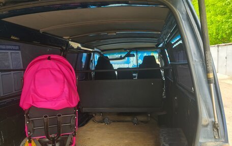 Toyota HiAce H100, 2003 год, 380 000 рублей, 4 фотография