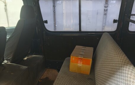 Toyota HiAce H100, 2003 год, 380 000 рублей, 8 фотография