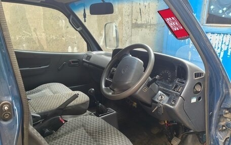 Toyota HiAce H100, 2003 год, 380 000 рублей, 6 фотография