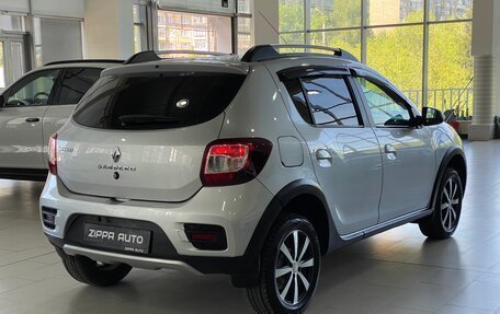 Renault Sandero II рестайлинг, 2015 год, 949 000 рублей, 4 фотография