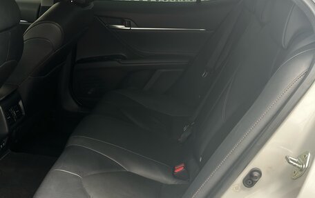 Toyota Camry, 2019 год, 2 950 000 рублей, 19 фотография