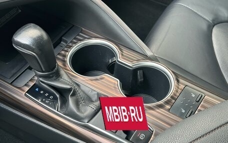 Toyota Camry, 2019 год, 2 950 000 рублей, 14 фотография