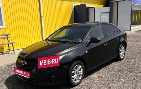 Chevrolet Cruze II, 2013 год, 690 000 рублей, 3 фотография