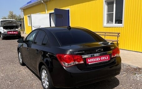 Chevrolet Cruze II, 2013 год, 690 000 рублей, 2 фотография