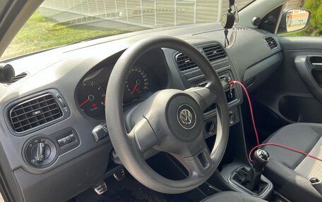 Volkswagen Polo VI (EU Market), 2013 год, 750 000 рублей, 12 фотография
