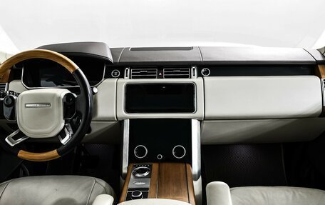Land Rover Range Rover IV рестайлинг, 2019 год, 6 050 000 рублей, 11 фотография