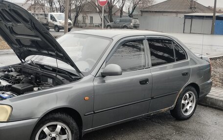 Hyundai Accent II, 2004 год, 300 000 рублей, 1 фотография