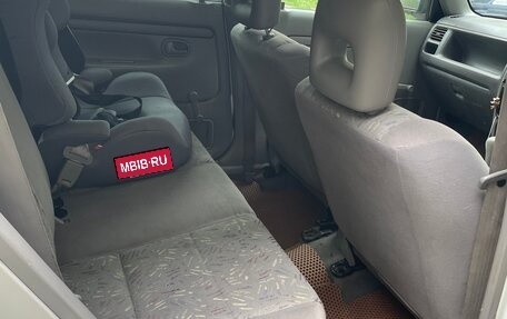 Mazda Demio III (DE), 2001 год, 279 999 рублей, 6 фотография