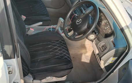 Mazda Familia, 2002 год, 350 000 рублей, 6 фотография