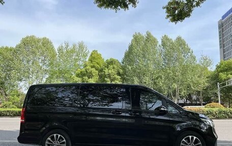 Mercedes-Benz V-Класс, 2021 год, 4 620 000 рублей, 6 фотография